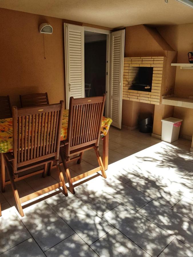 Apartmani Vrancic Mandre Zewnętrze zdjęcie